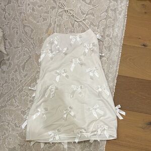 Hutch Elegant Cream Fabric